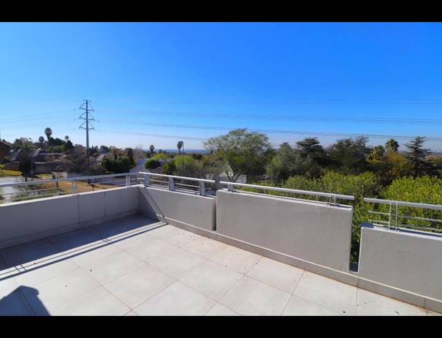 1 BEDROOM APARTMENT FOR SALE IN LONEHILL